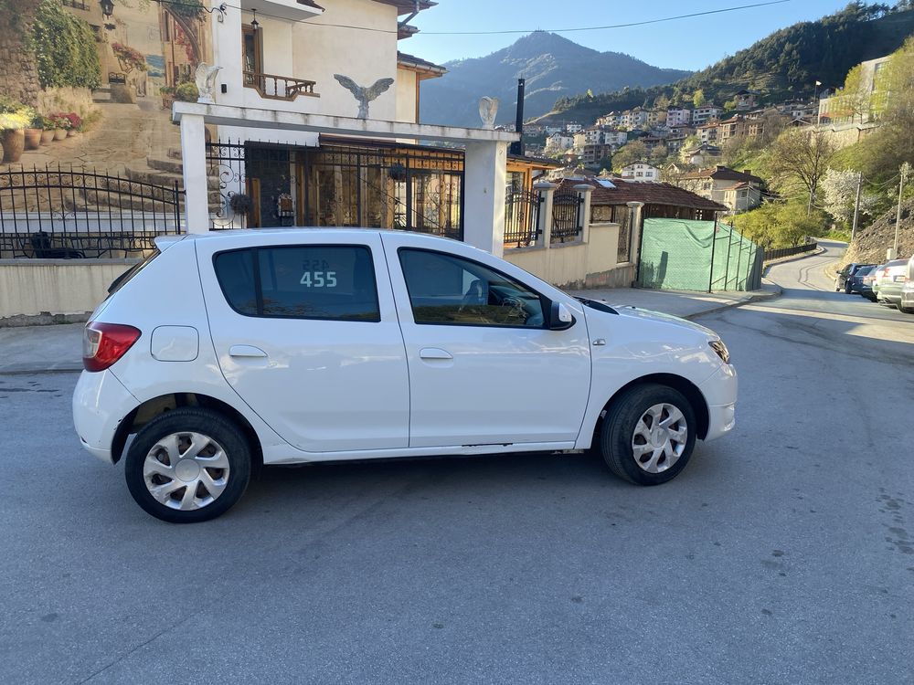 Dacia Sandero 1.2i Климатик