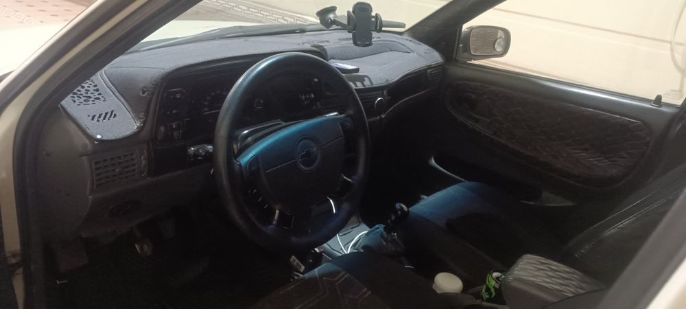 Nexia 1 sons yaxshi holatda