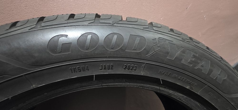 Зимни гуми 255 50 20 - Goodyear - DOT 2023
