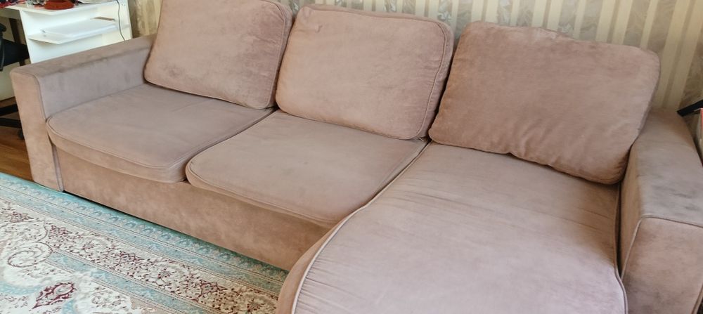 Продается диван в хорошем состоянии