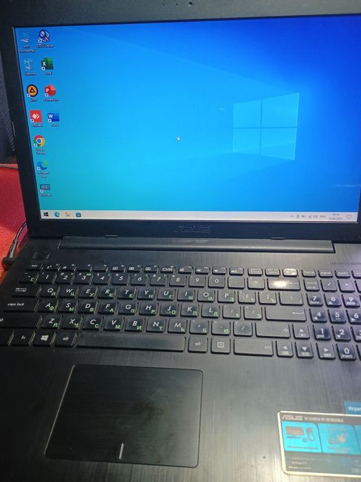 Продаётся ноутбук Asus F553M