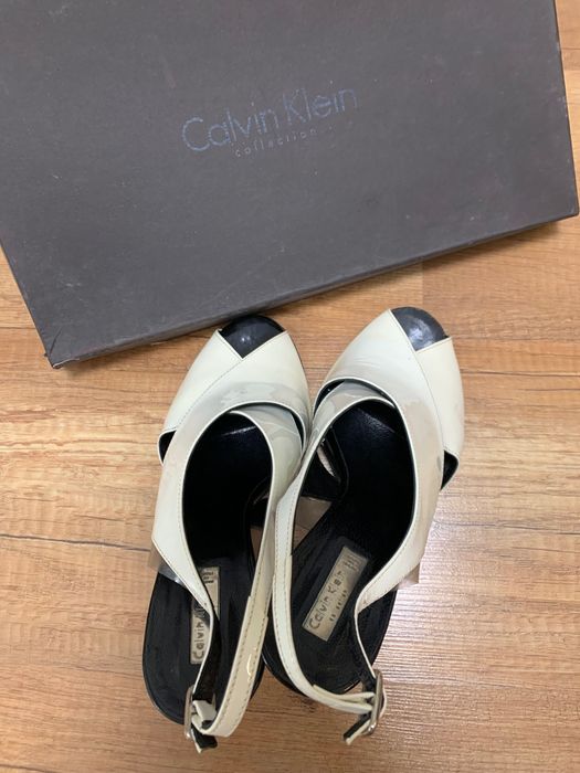 Обувки с висок ток (Calvin Klein)