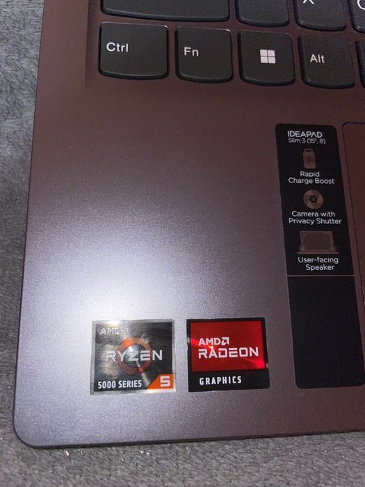 Vand laptop Lenovo IdeaPad Slim 3