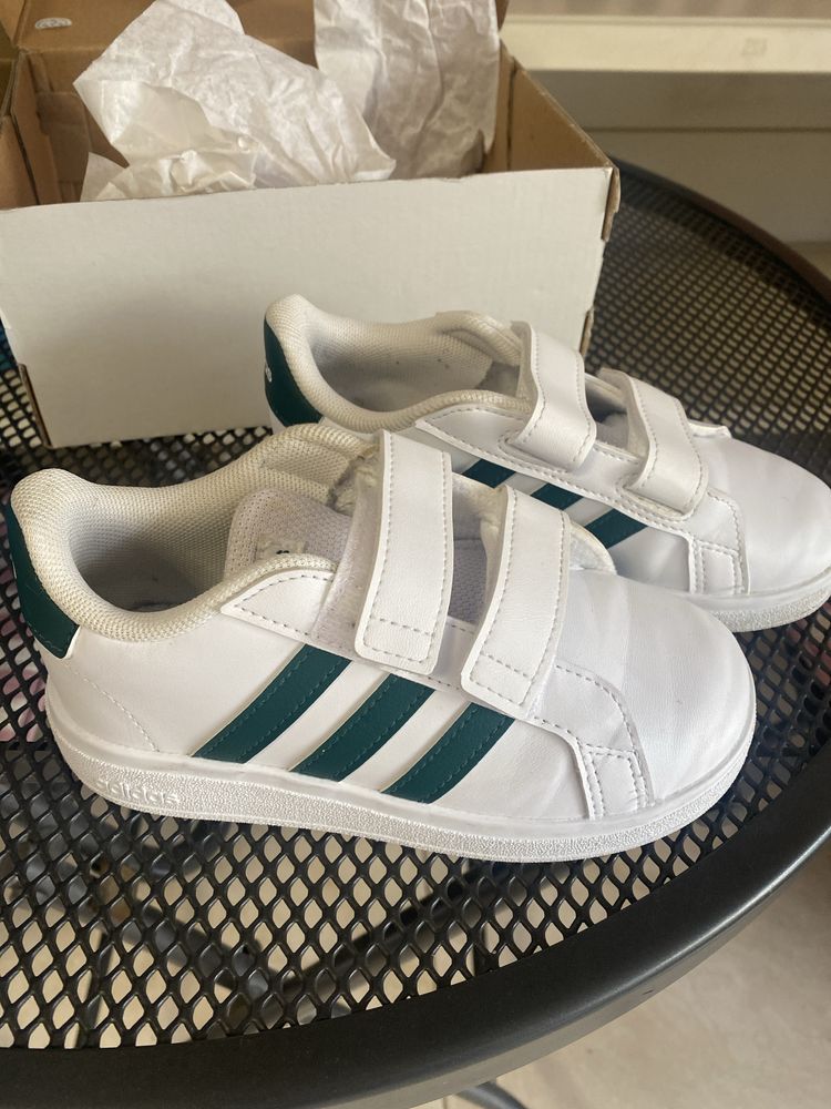 Детски маратонки Adidas в оригинална кутия