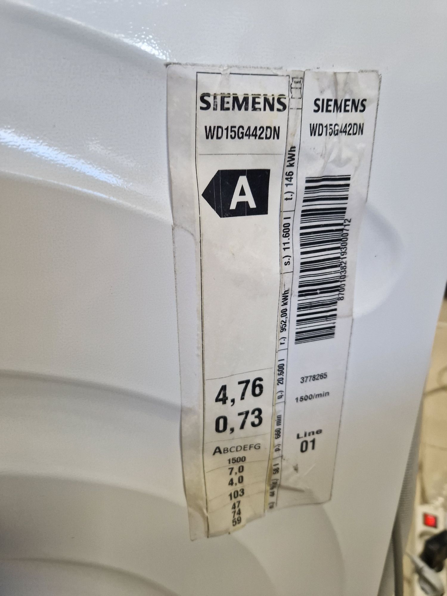 Пералня със сушилня SIEMENS iq 500 7/4кг