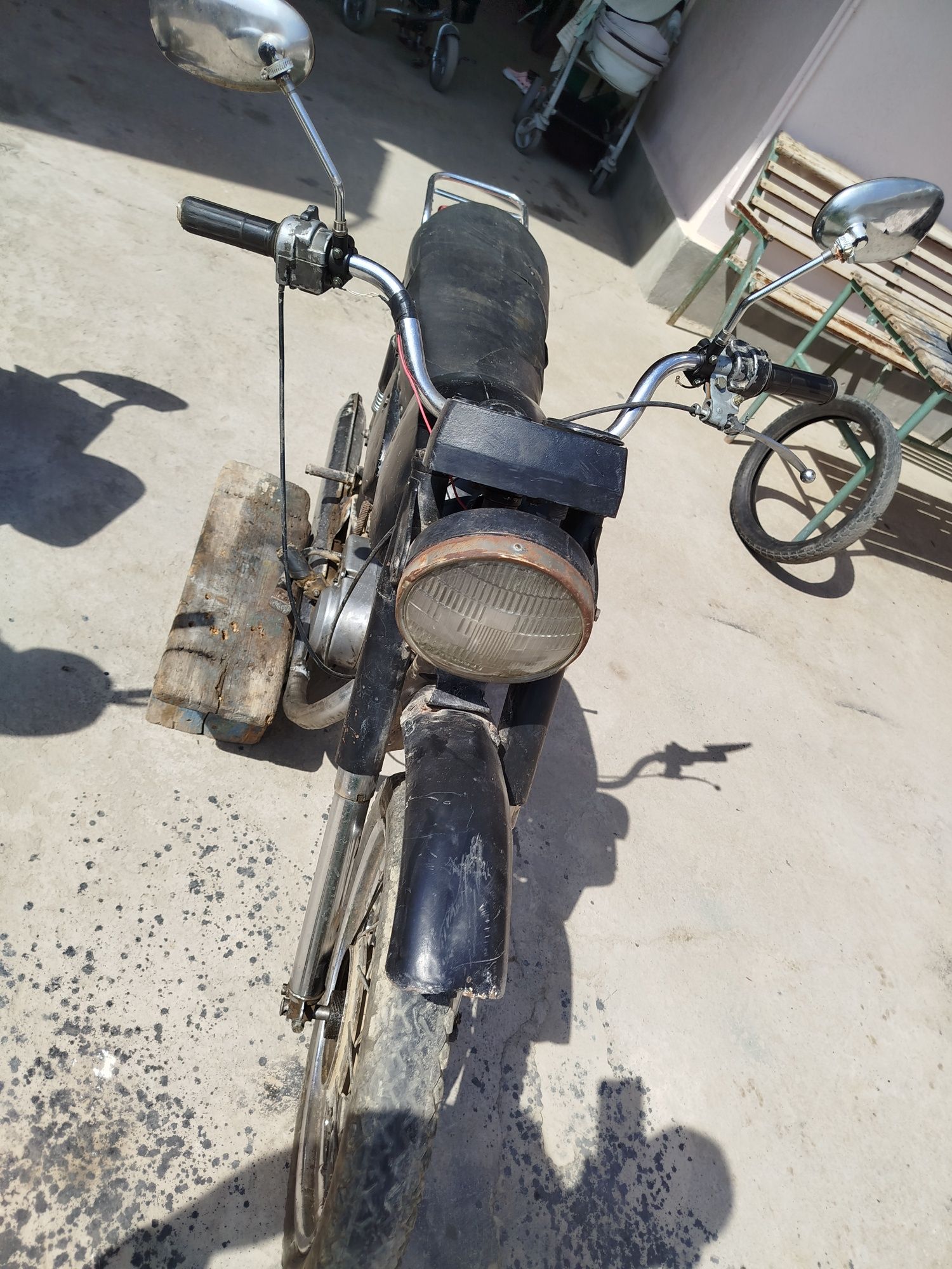 Minsk moto yuradi