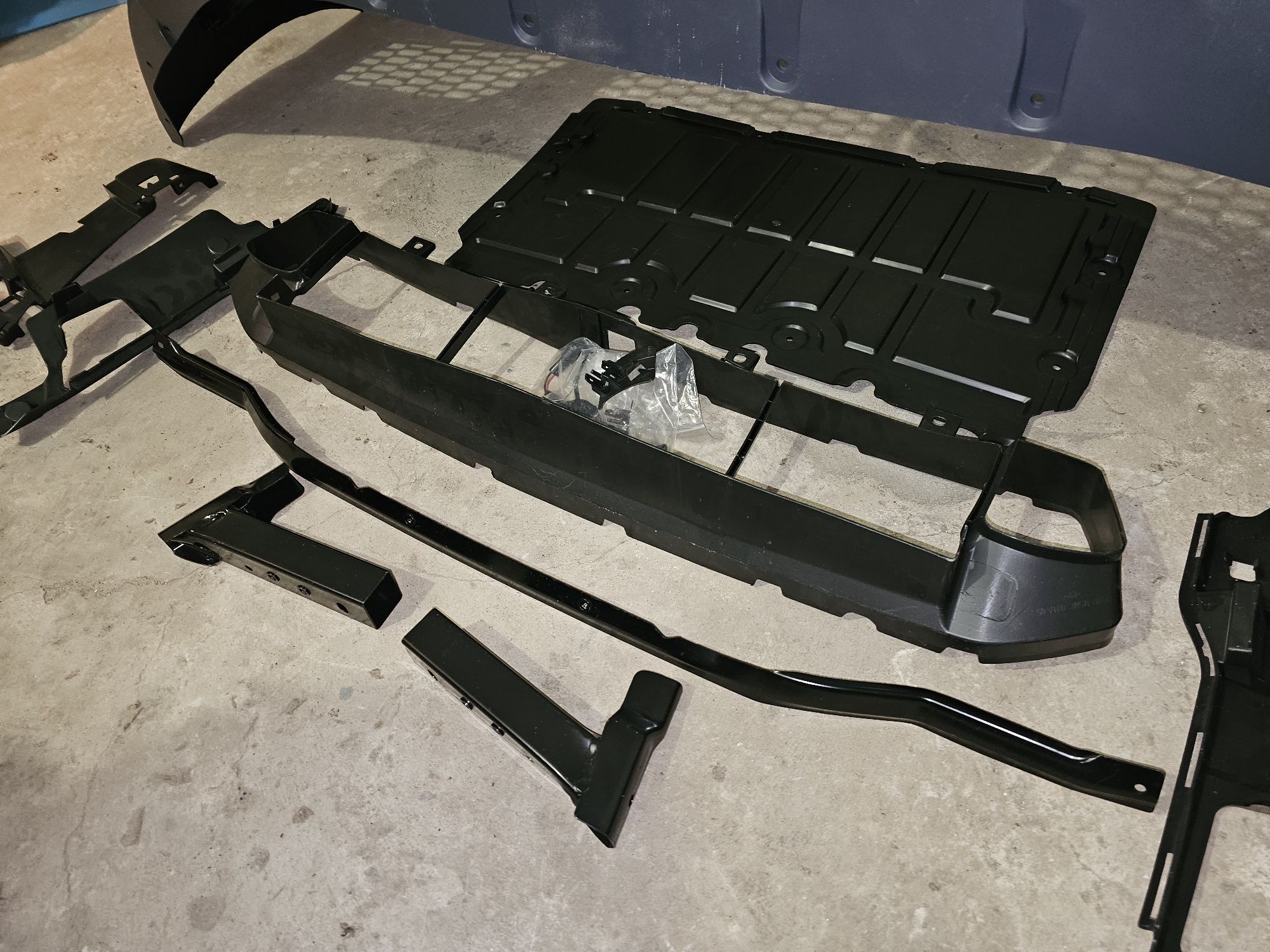 G30 M5 предна броня BMW