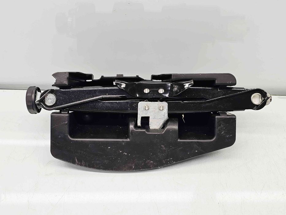 Cric Audi A4 (8K5, B8) Avant [Fabr 2008-2015] OEM