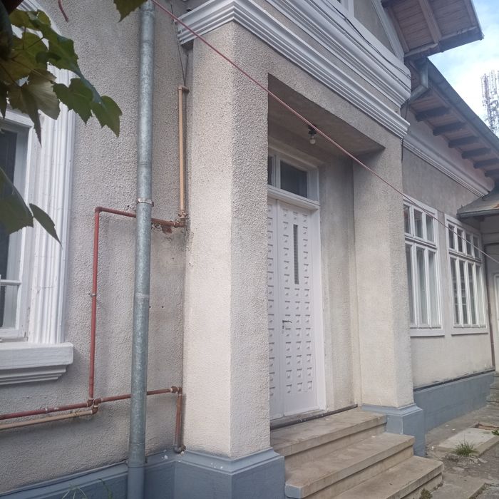 Casa de închiriat zona centrala