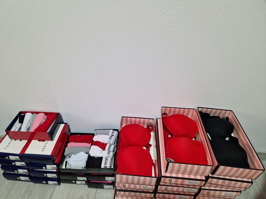 Vând set Victoria's Secret, chiloti ck și Tommy(dama)