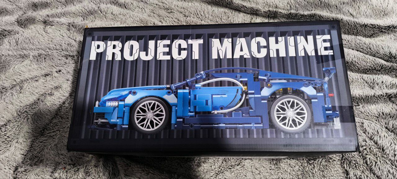 Конструктор 
 Модель- Bugatti 
Цвет модели- синий 
Размер модели