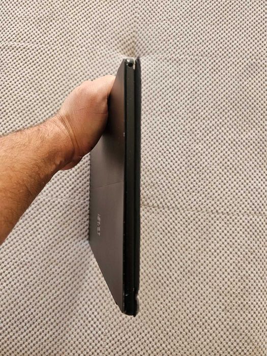 Продава Microsoft Surface pro 7 | i7-1065g7 1.50GHz | 16gb Ram | 512Gb