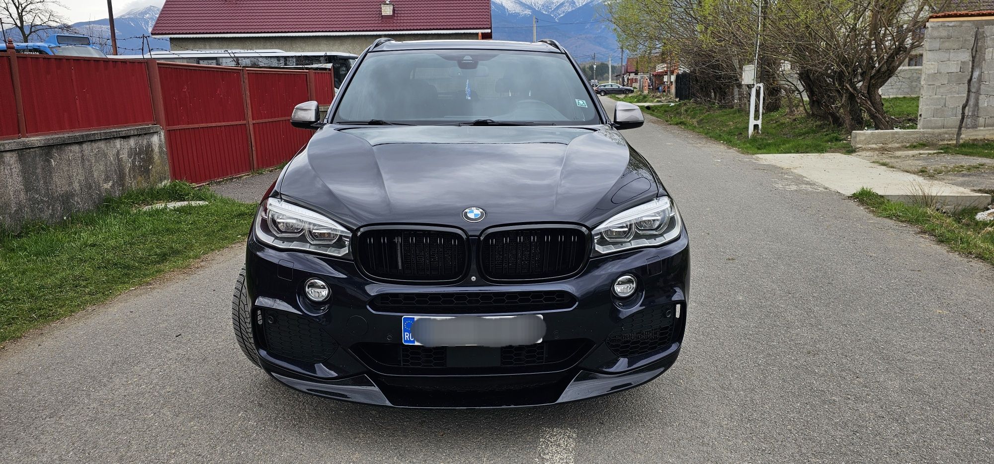 Bmw x5 3.0diesel M50D 380cp bătaie la motor