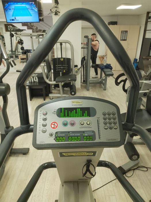 Степер Tehnogym - XT