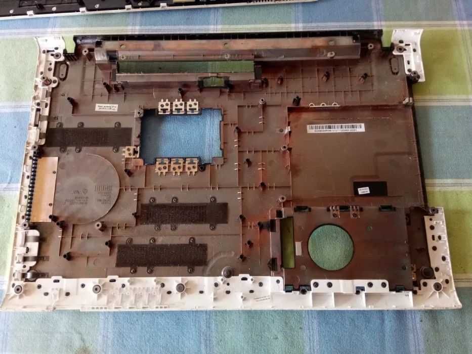 Dezmembrez Sony Vaio SVE171 SVE171G11M SVE171B11M