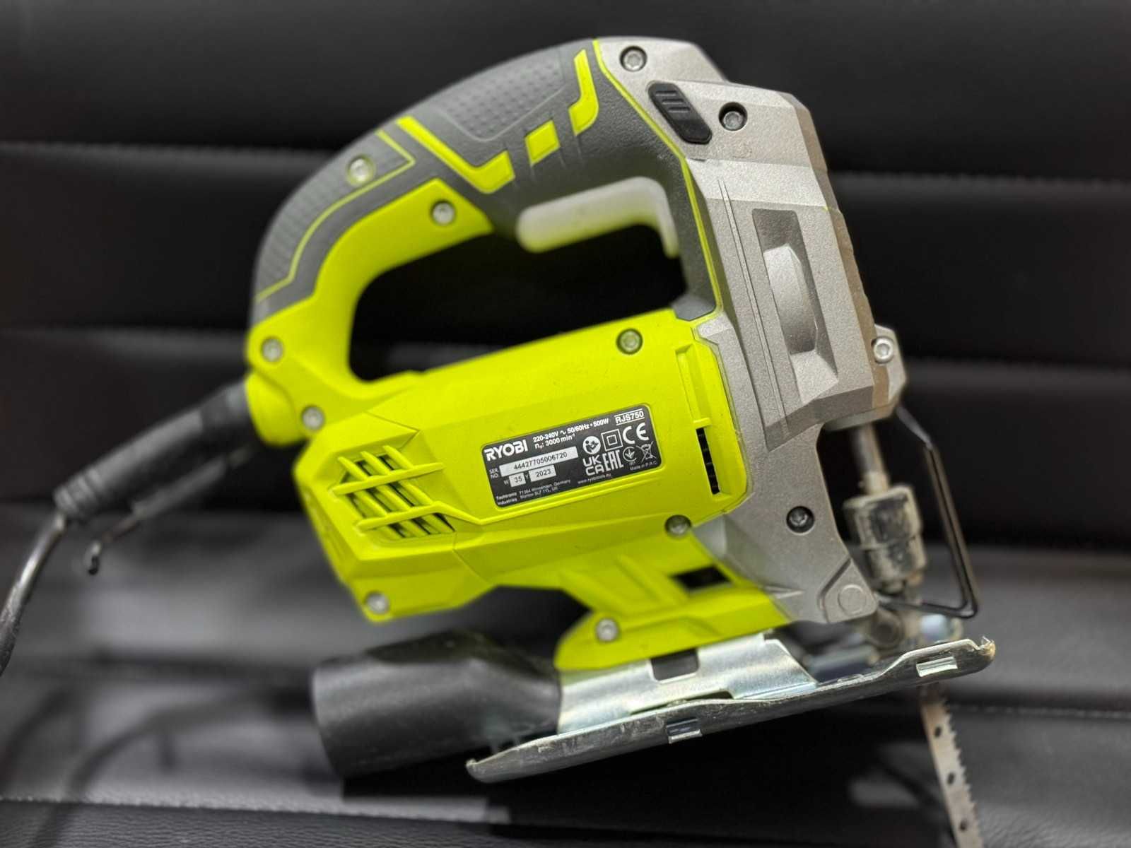 Прободен трион Ryobi RJS750