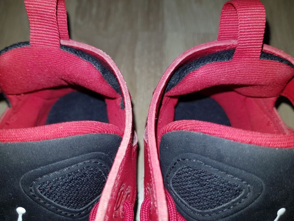 Adidasi Jordan mărimea 38 nike force boost