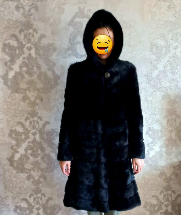 Норковая шуба,чёрная,44 размер.