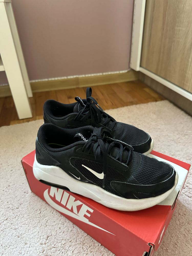 Дамски маратонки Nike