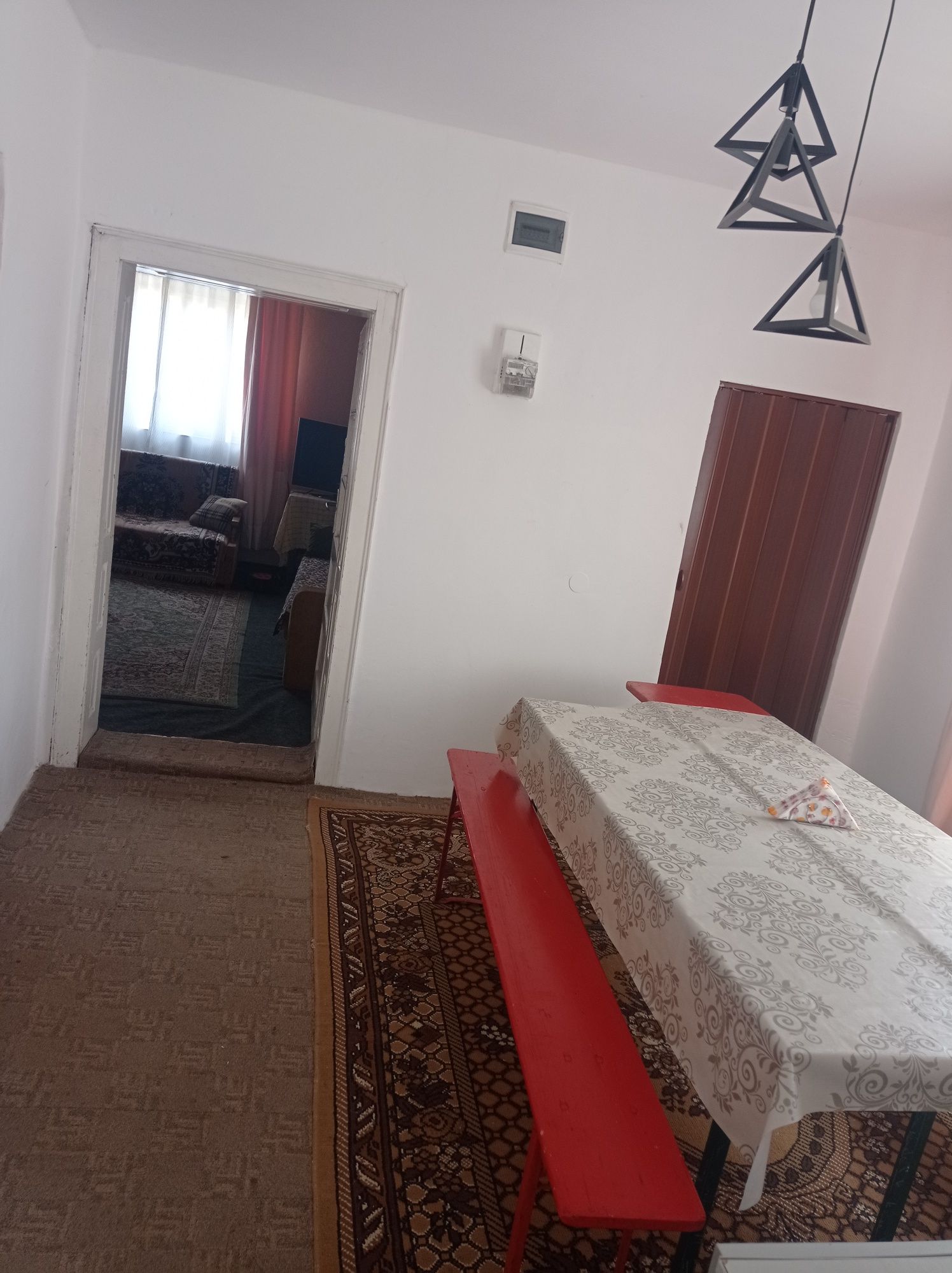 De vânzare casă cu curte
