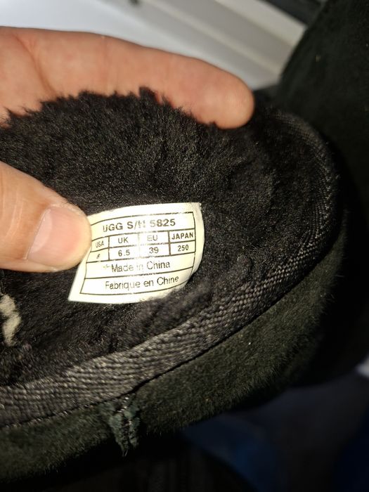 Vând cisme UGG originale nr 39