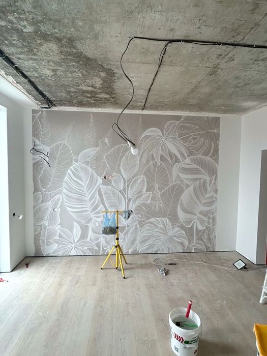 Поклейка обоев , опыт работы 20 лет , работают 2 женщины