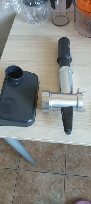 Robot de bucatarie Bosch MUM59S81DE-ca nou, doar deschis