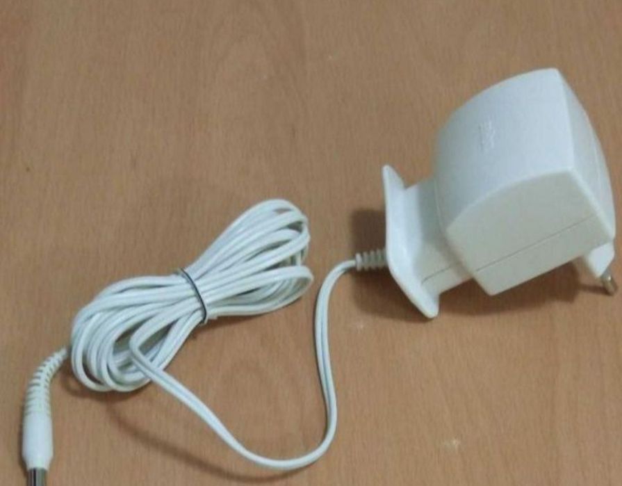 Vând Alimentator Braun