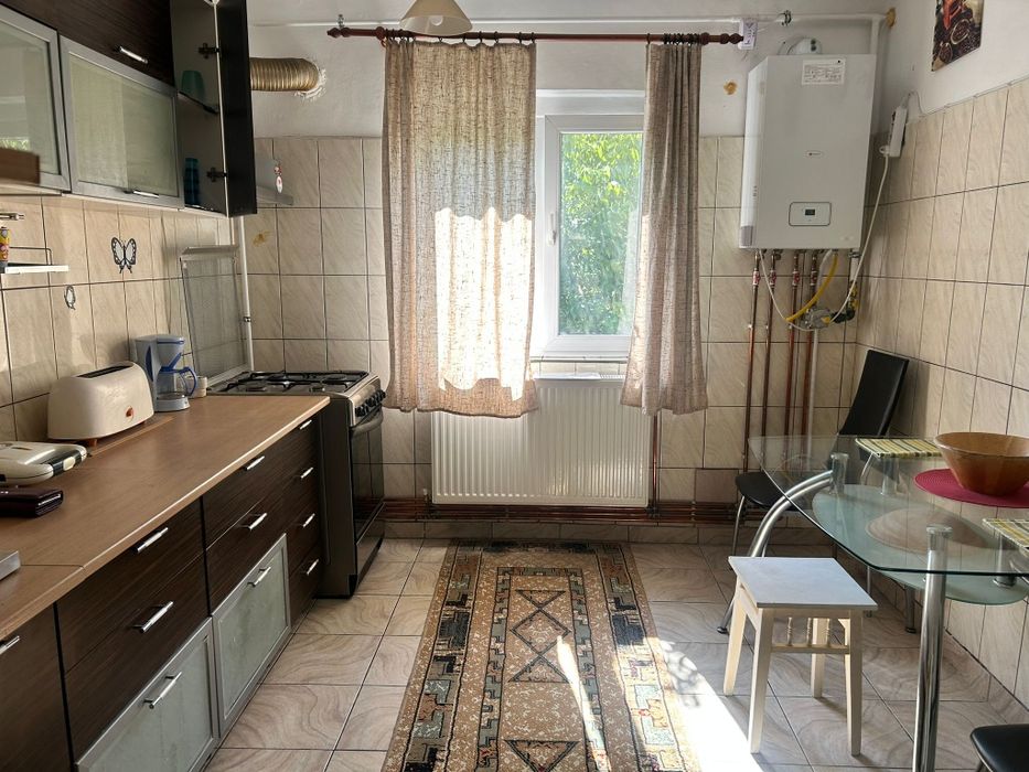 3 decomandate ,CORNITOIU/centrala/2 balcoane/2bai