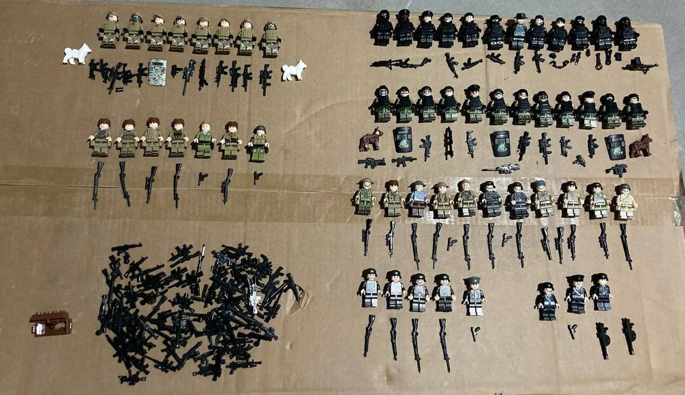 Продаётся Лего солдатики и Лего Армия