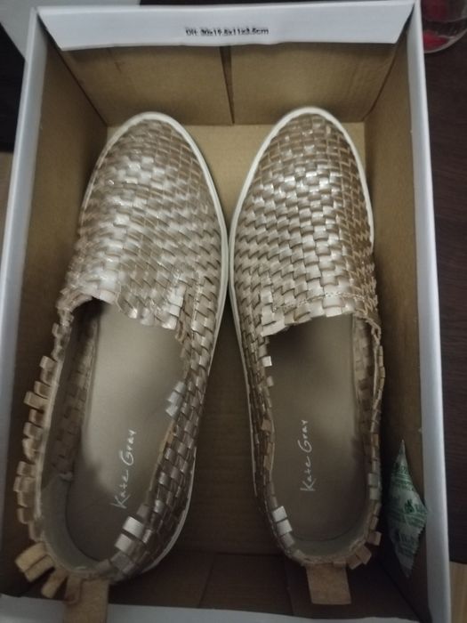Pantofi casual ,culoare auriu