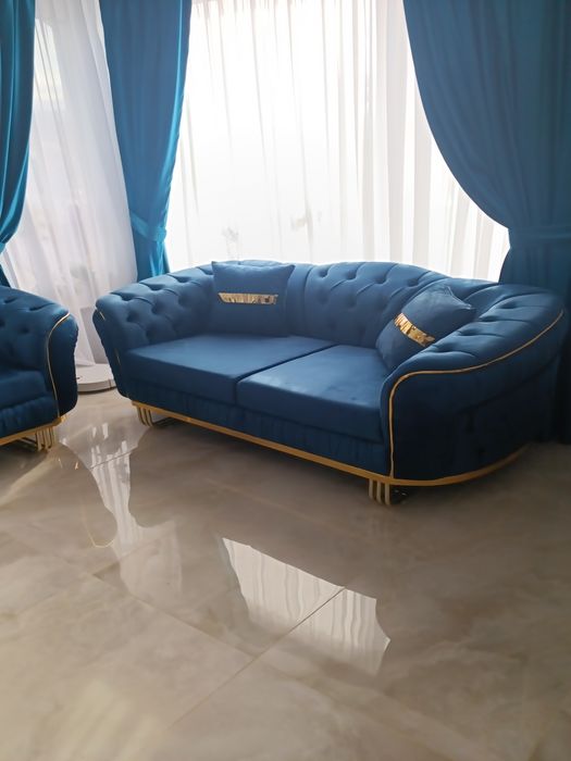 Vând  doua canapele 3+2 locuri