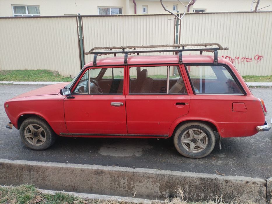 ВАЗ 2102 сотилади