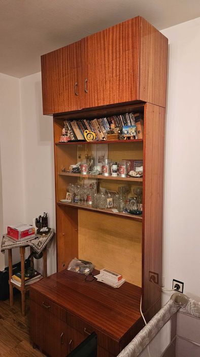 Гардероб/секции и скрин