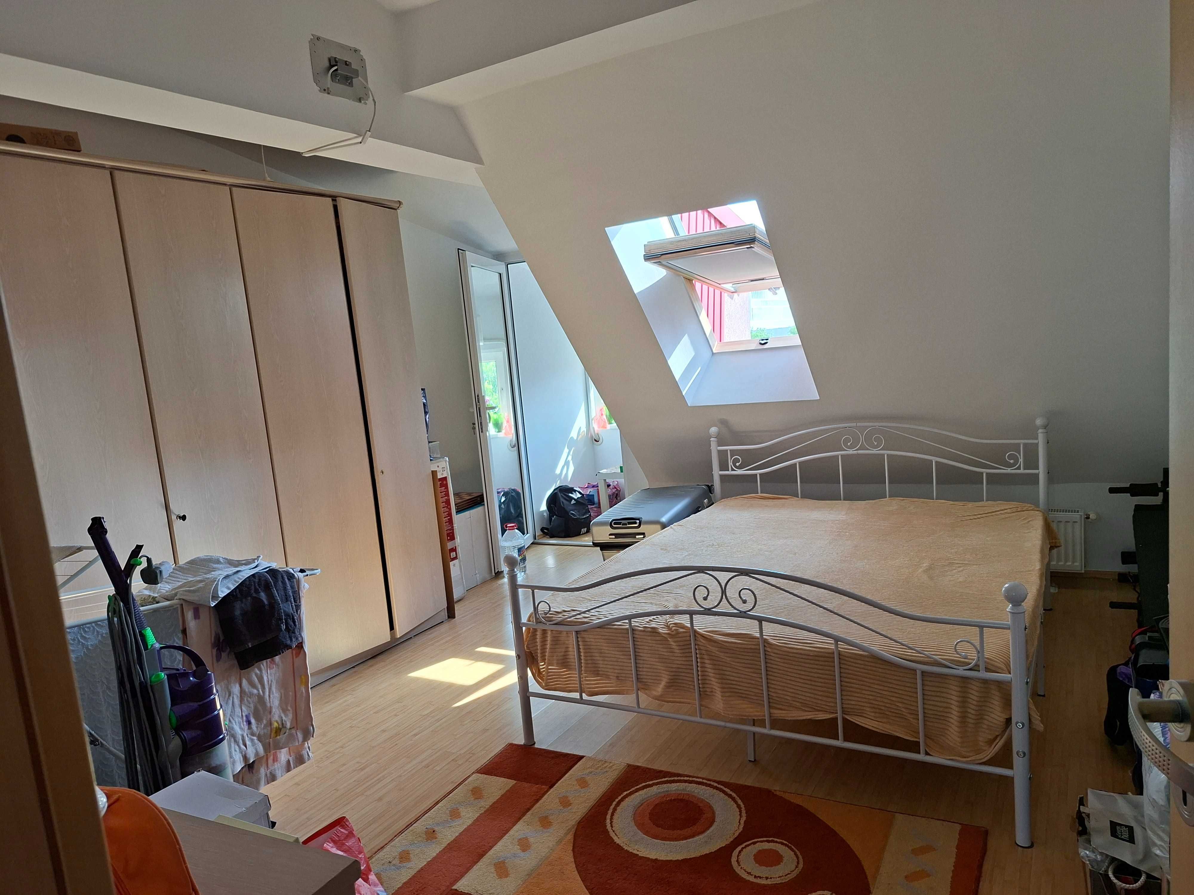 Apartament cu 3 camere-Zona Torontalului