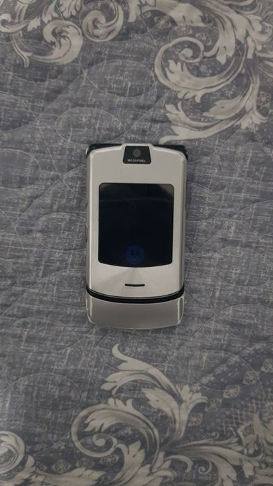 Motorola razr v3 sim