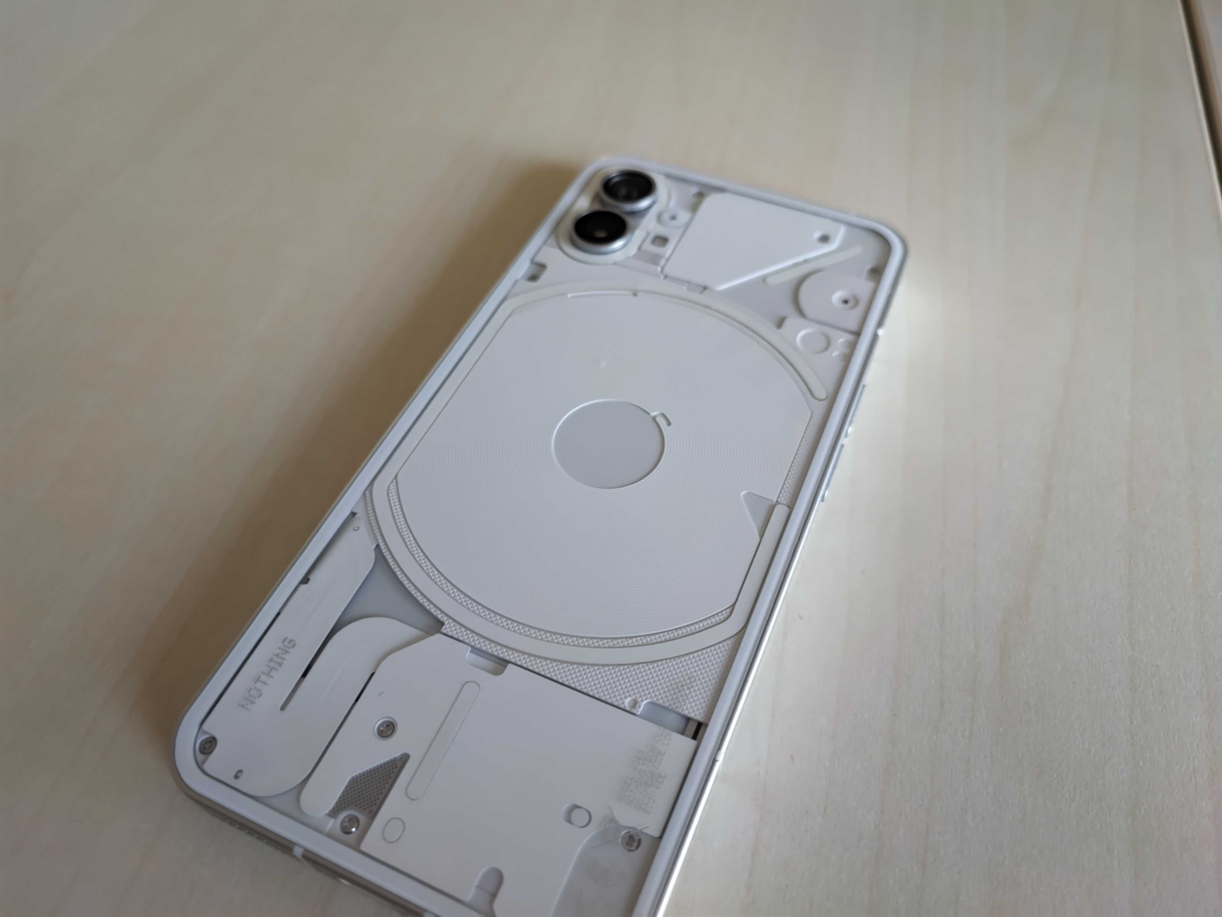 Nothing Phone 1 - 8/256GB, Бял цвят