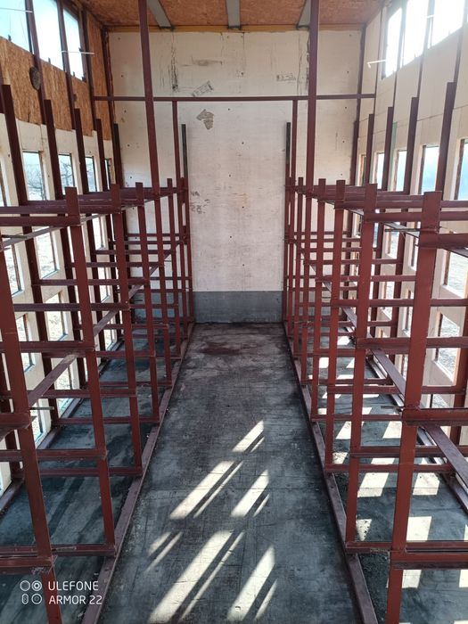 Rastel apicol pavilion