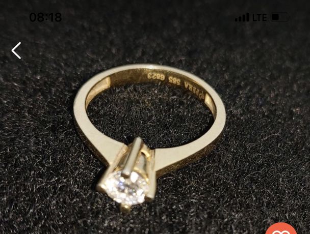 золотое кольцо с бриллиантом 05карат