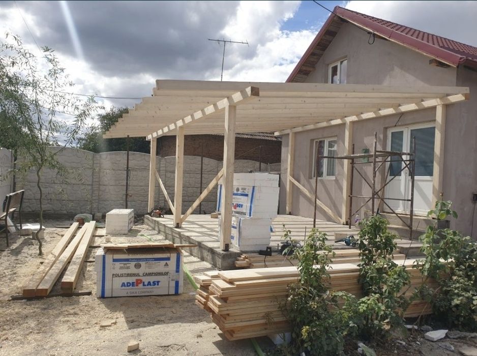 Vand terasă pe structura de lemn