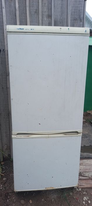 Продам холодильник