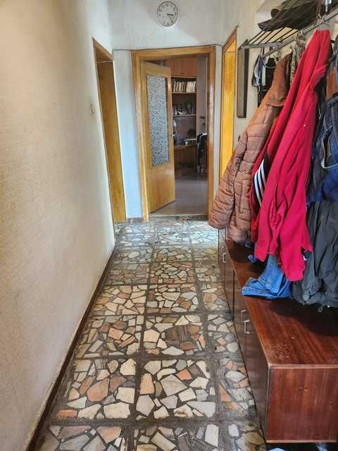 Продава се Четиристаен апартамент в Търговище, Център - 111 кв.м за 942 €/кв.м - Снимка #4