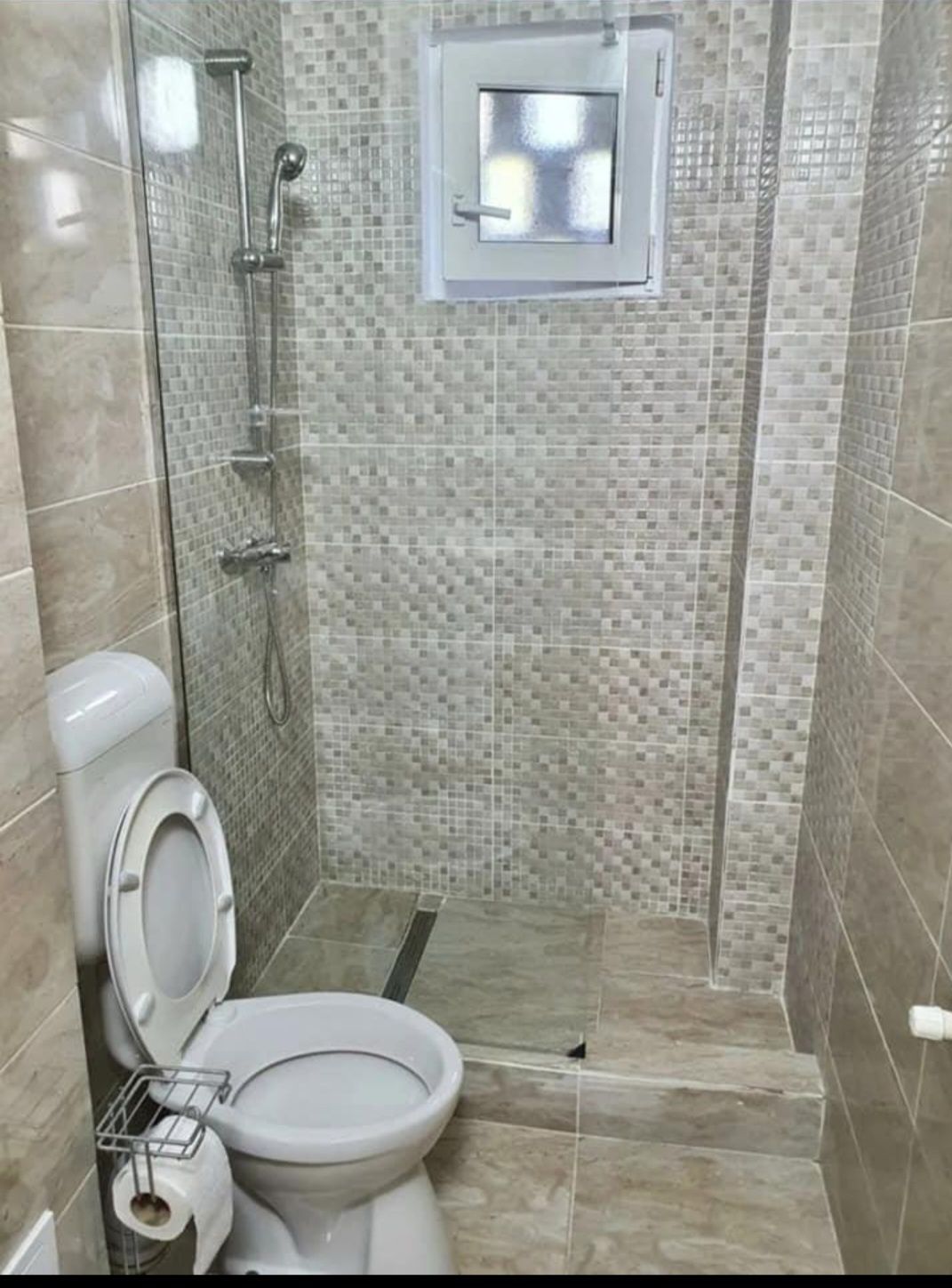 Închiriez apartament 3 camere, Studenti