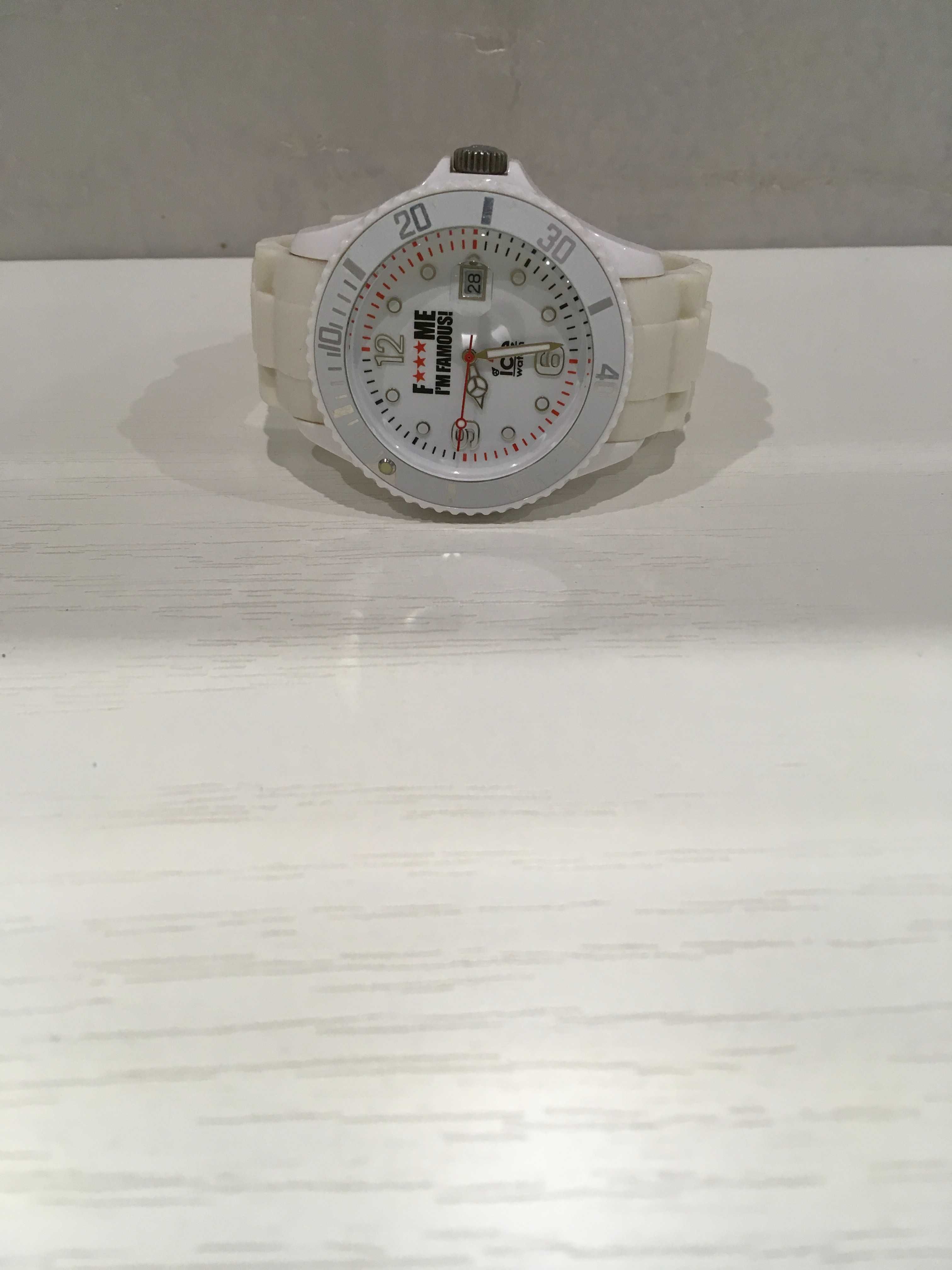 ICE WATCH унисекс часовник в бяло