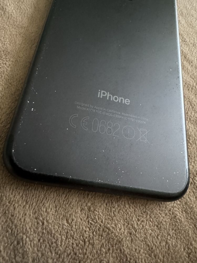Iphone 7 128gb black работи с всички оператори
