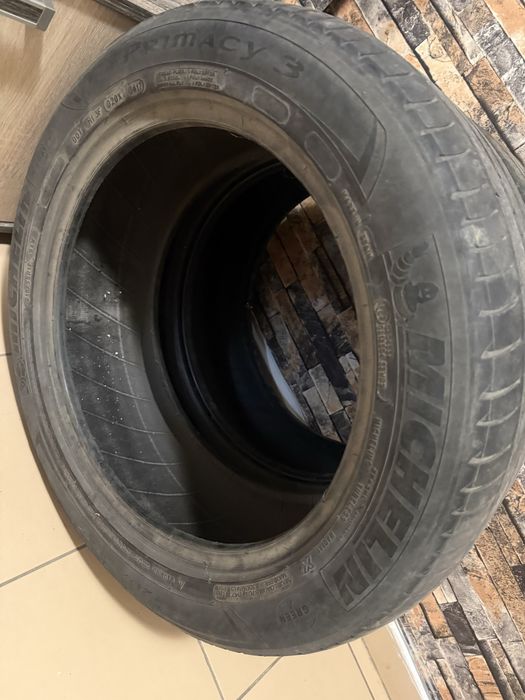 Шины Летние Michlen 215/55/R17 2шт