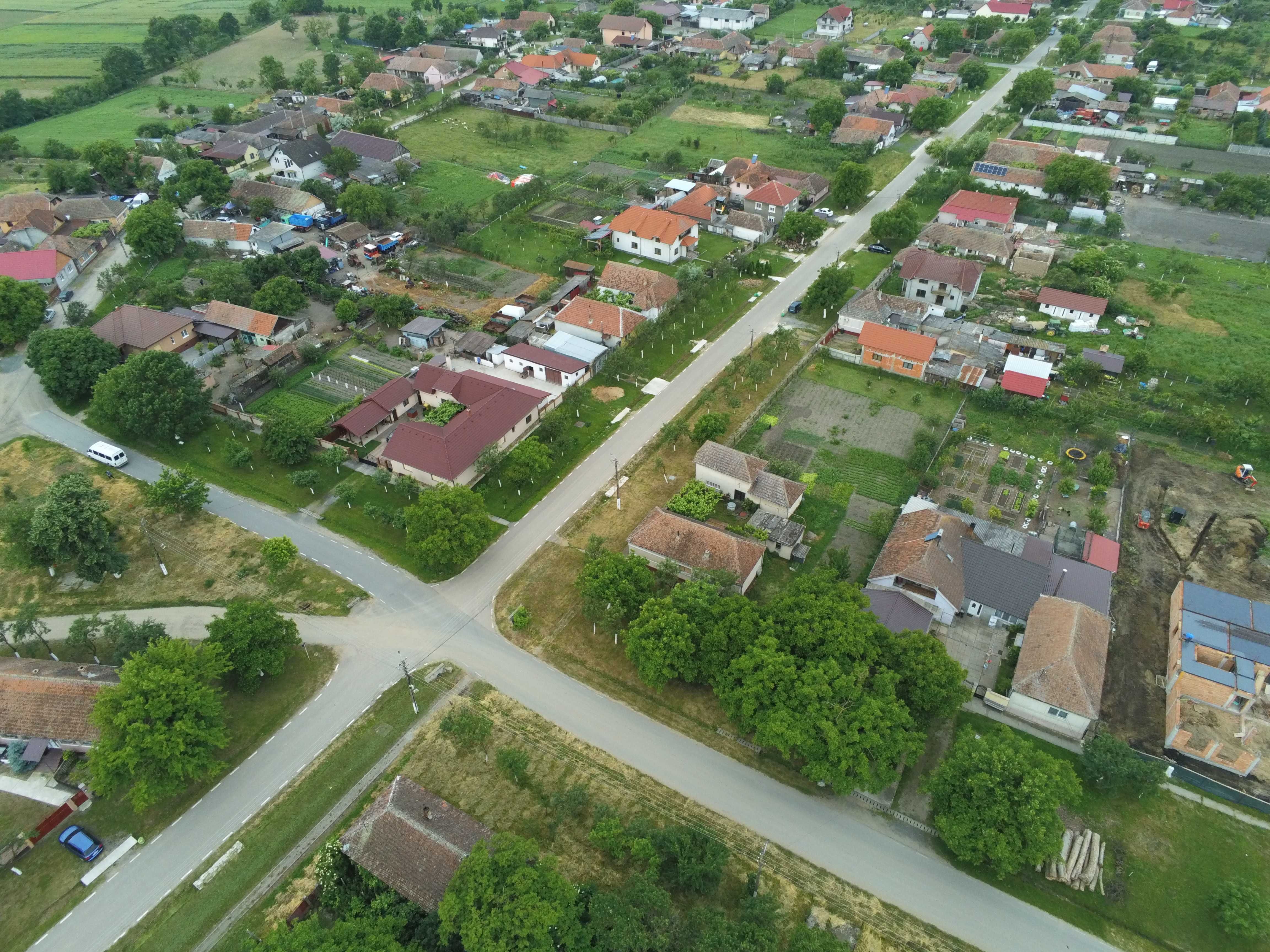 Persoana Fizica vand Teren Intravilan 3000 mp Loc. Sambateni jud. Arad