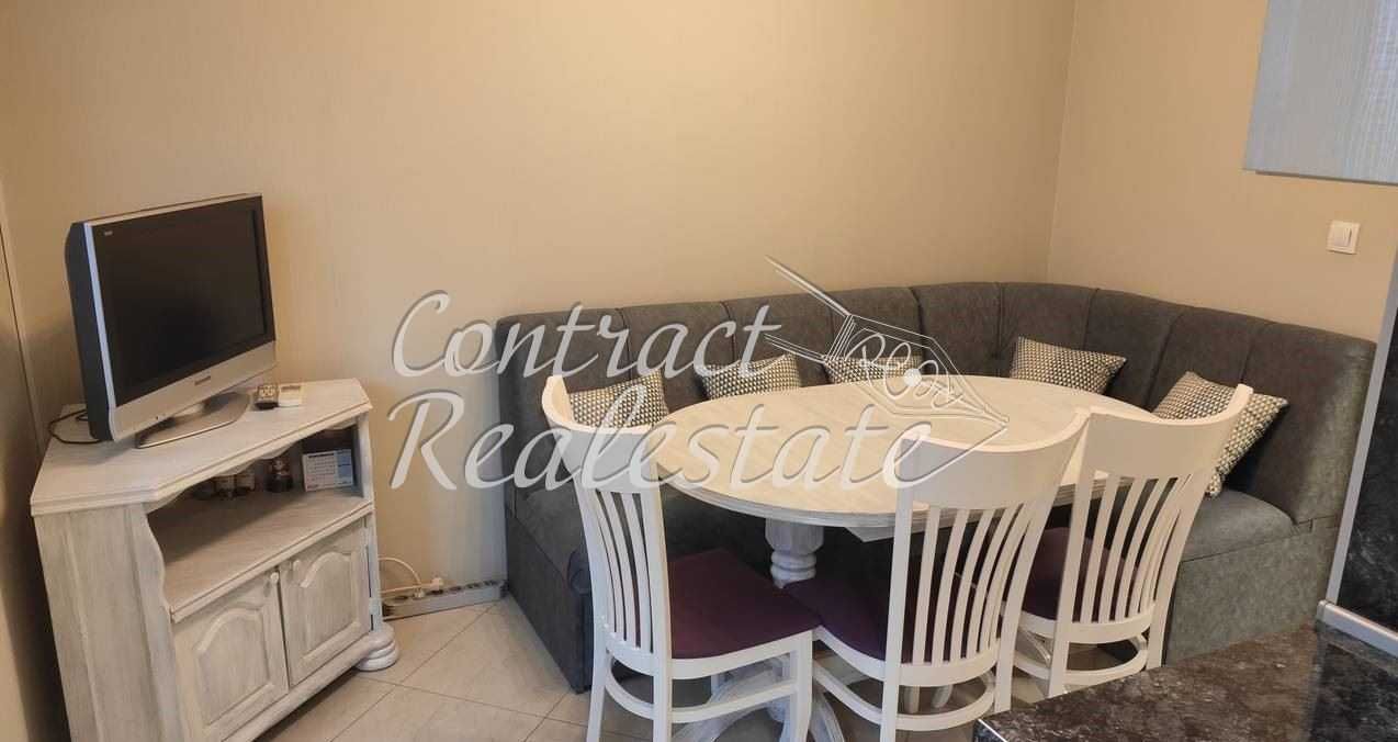Дава се под наем Четиристаен апартамент в Варна, Център - 100 кв.м за 561 € - Снимка #2