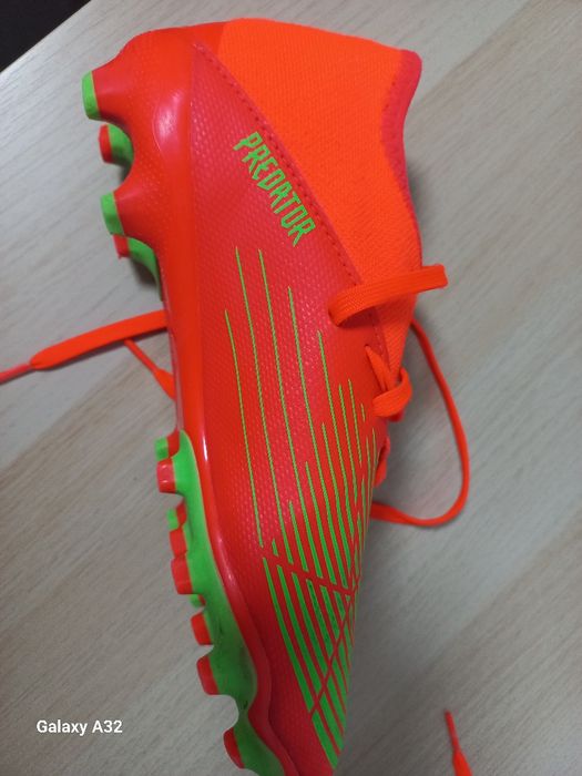 Ghete fotbal copii Adidas Predator