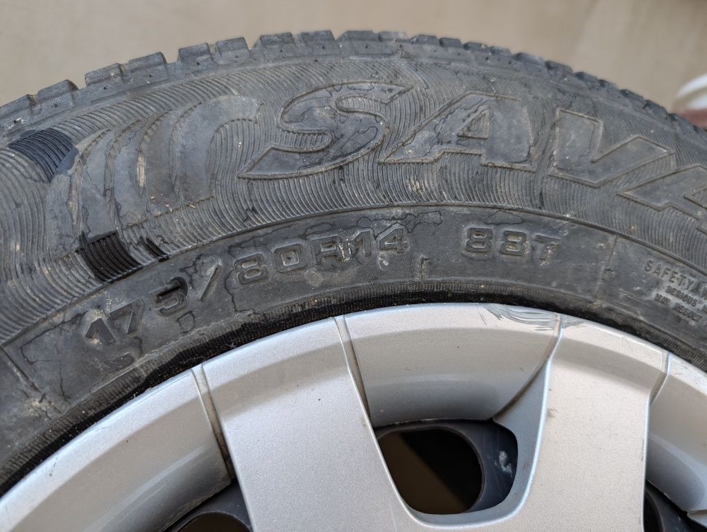 175/80 R14 , roti VW cu capace